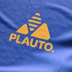 Azul com logo amarelo